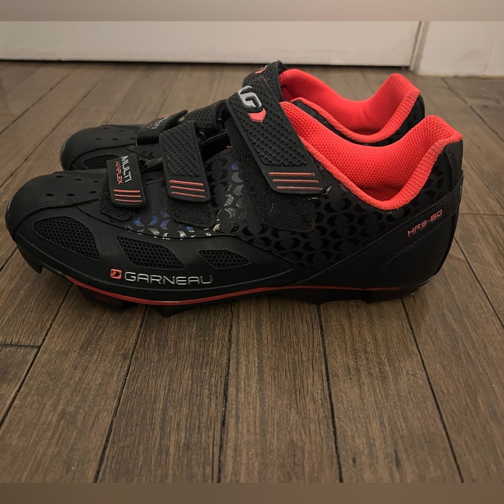 Garneau Indoor Cycling Shoes with pre installed SPD clips!